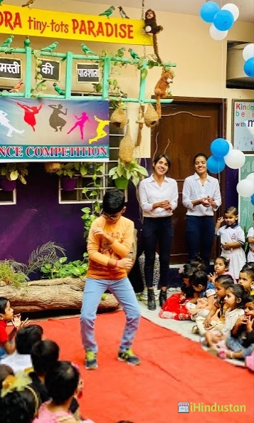VIRENDRA tiny-tots PARADISE School - Logo