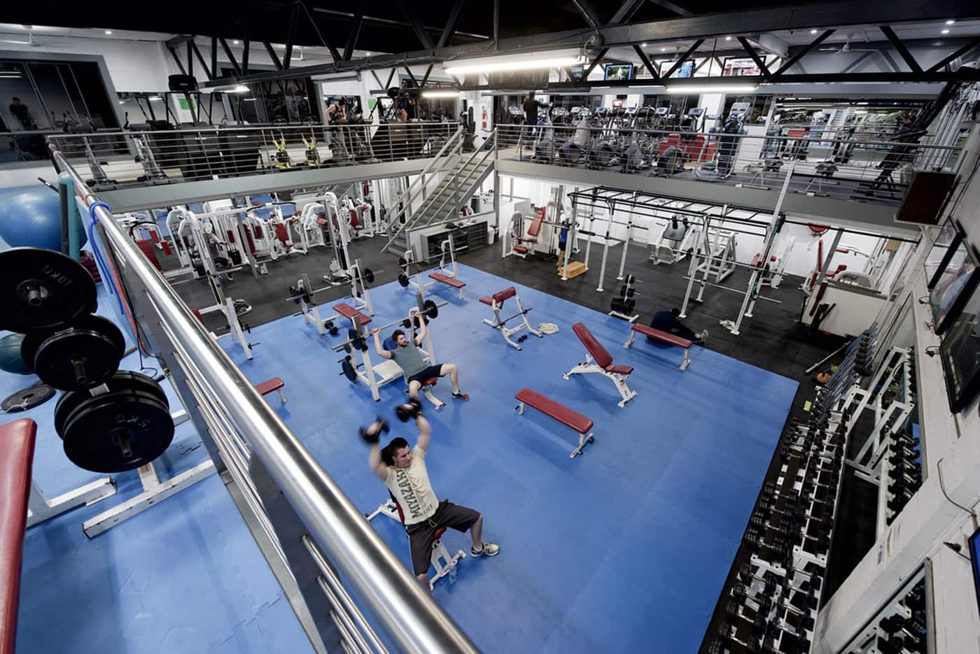 Visions Fitness Centre - Logo