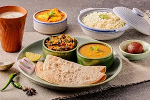 Voosh Thalis & Bowls - Cover photo
