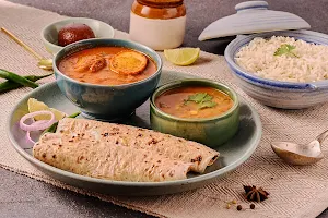 Voosh Thalis & Bowls - Cover photo