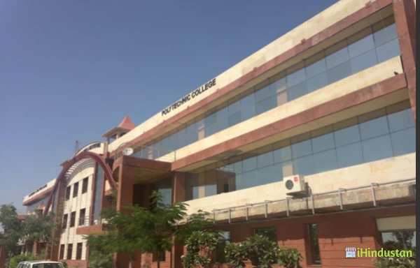 Vriddhi Polytechnic College - Logo