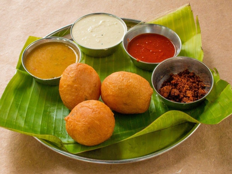 VR RAGHAVENDRA TIFFINS - Logo