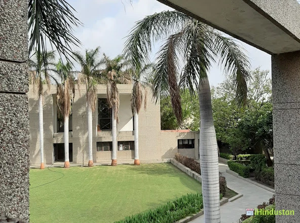V.V.P. Engineering College - Logo