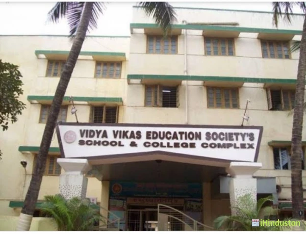 VVSK College of Arts and Commerce - Logo