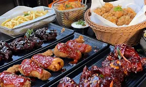 Wings & Co - Cover photo