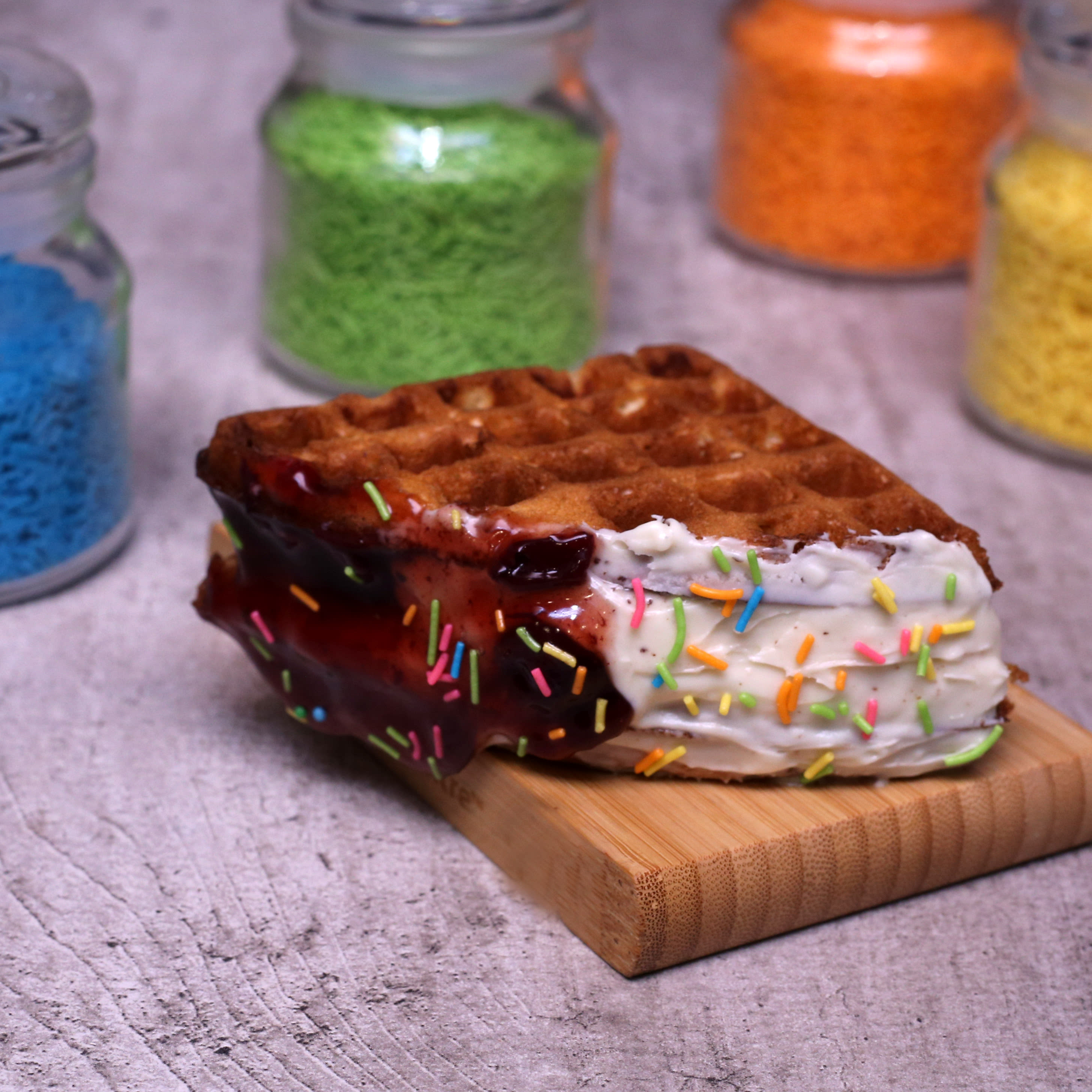 Waffelouz - Logo