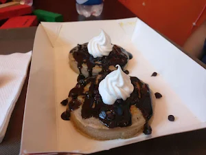 Waffles & More - Logo