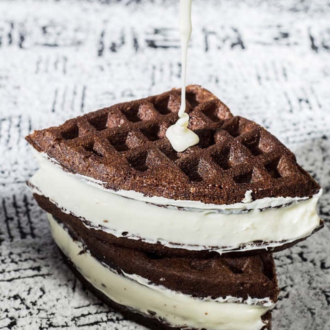 Waffle Mania - Logo