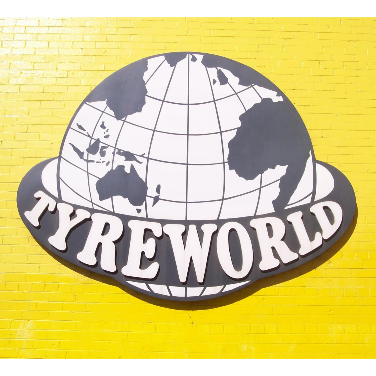 Wagga Wagga Tyreworld - Logo