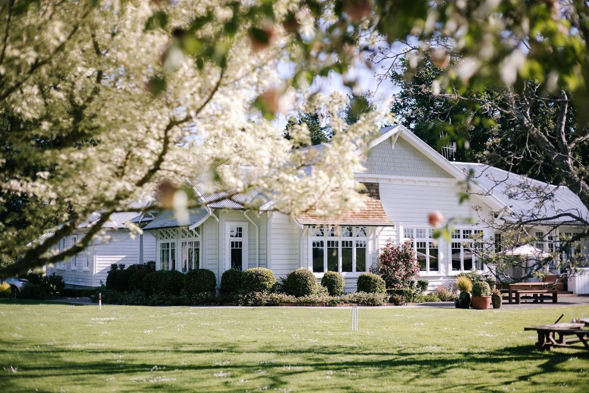 Wallingford Homestead - Logo