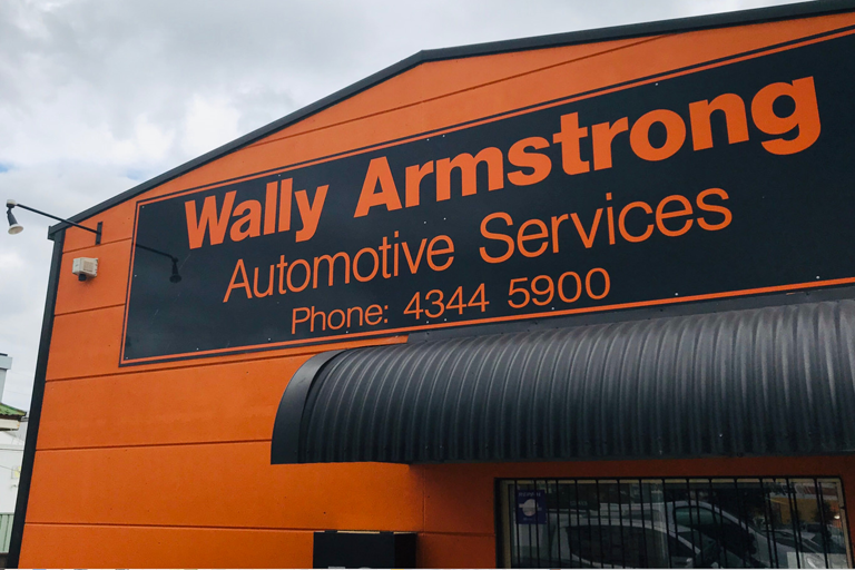 Wally Armstrong Automotive Services - Logo