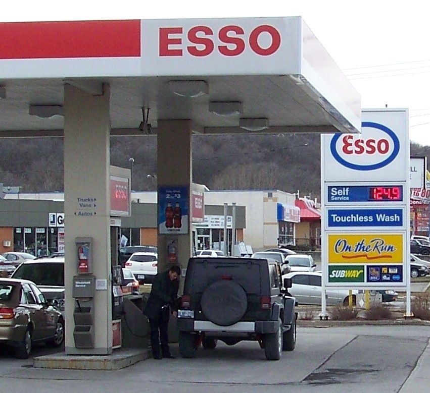 Warden Esso - Logo