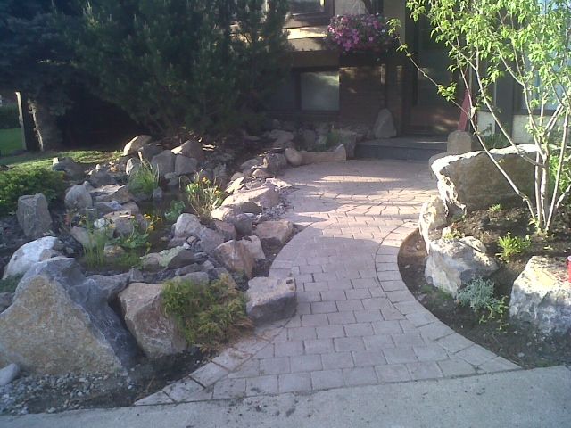 WATERROCK Landscapes Inc - Logo