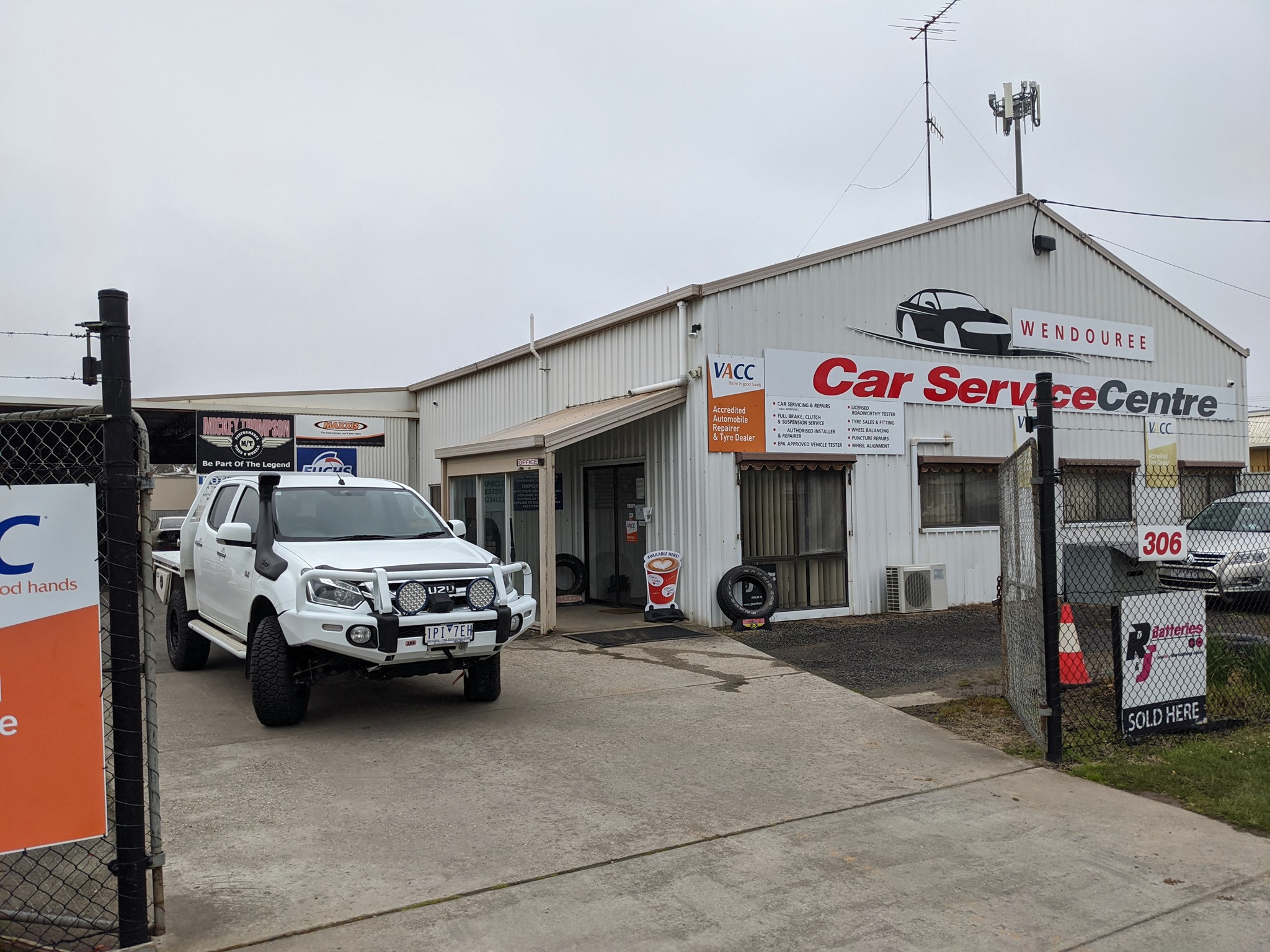 Wendouree Car Service Centre - Logo
