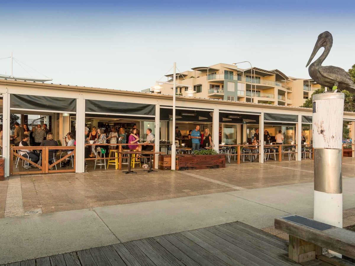 Wharf Bar & Restaurant - Logo