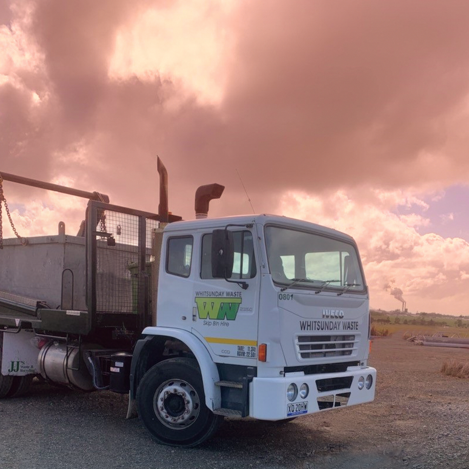 Whitsunday Waste Skip Bin Hire - Logo
