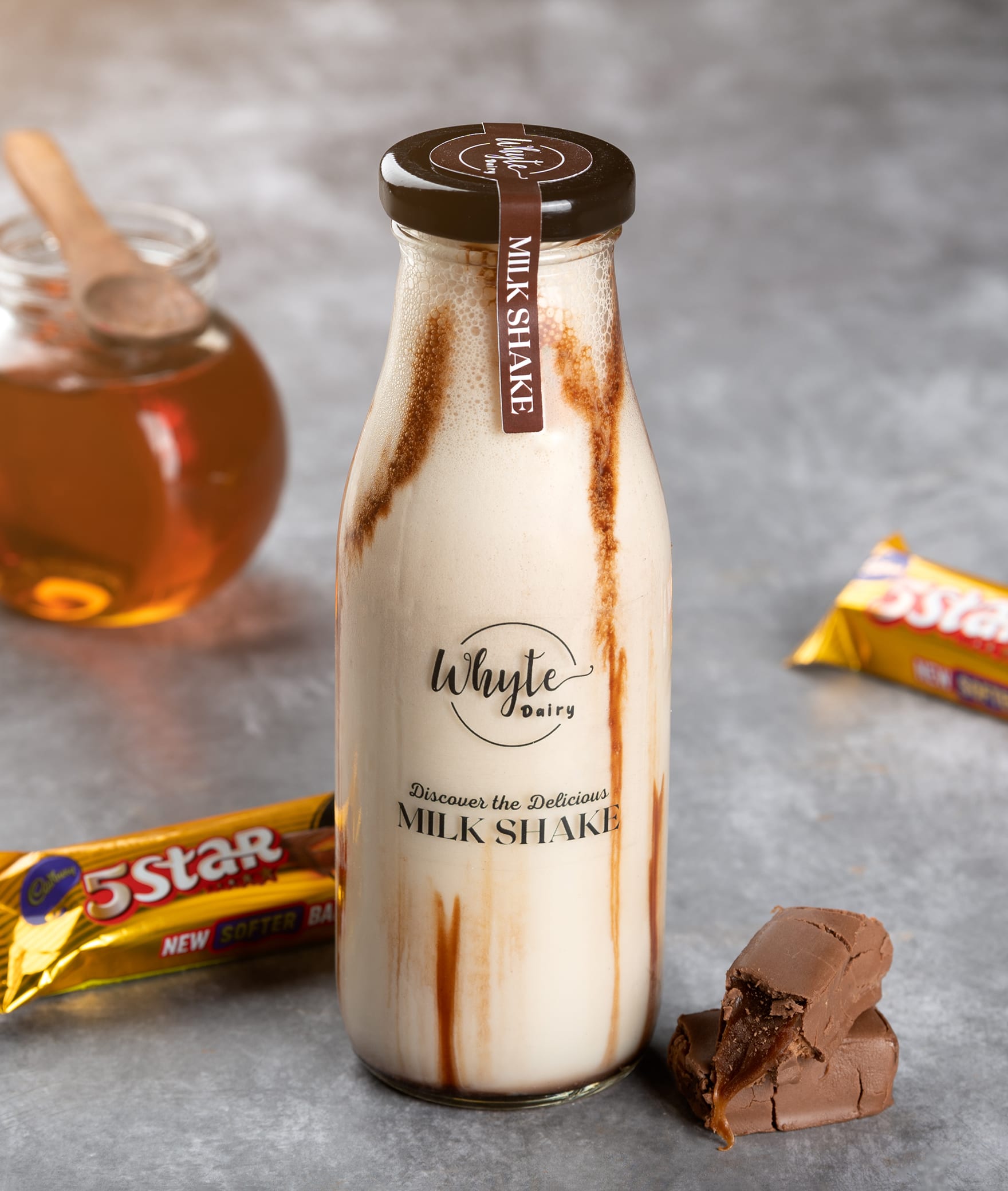 Whyte Dairy Cafe - Milkshakes and desserts - Logo