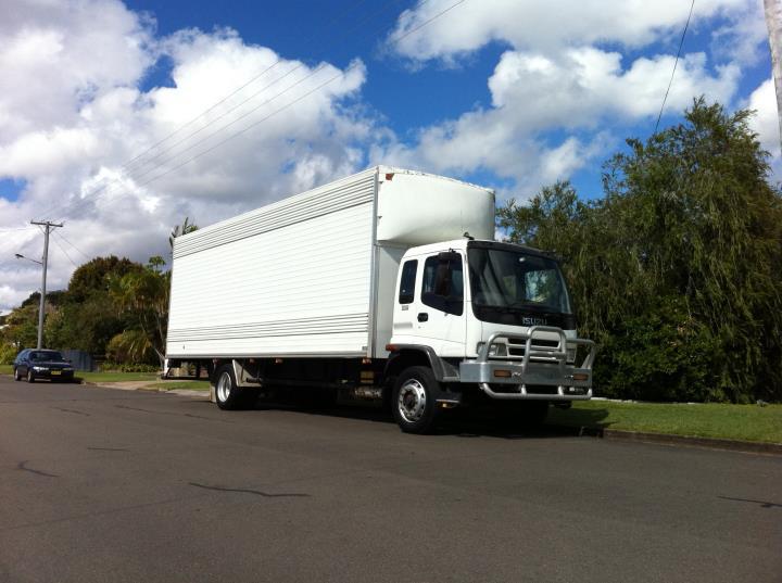 Wide Bay Removals - Logo