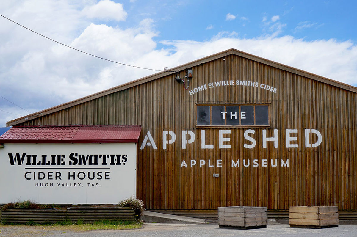 Willie Smith's Apple Shed - Logo