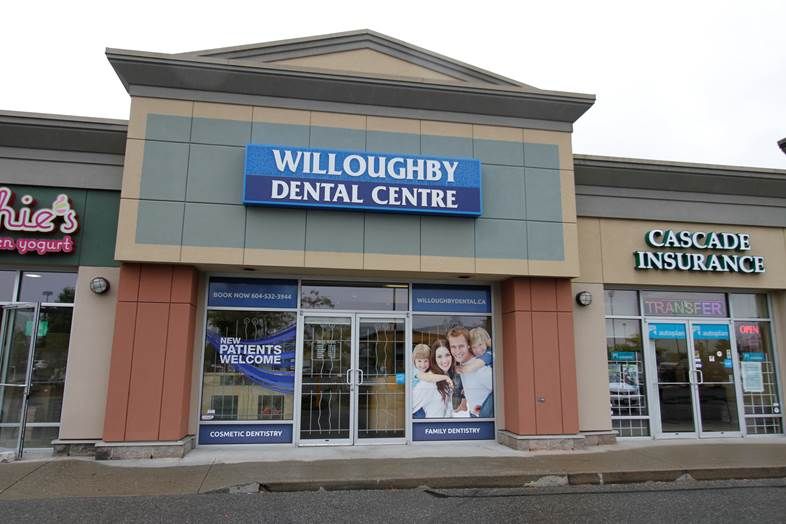 Willoughby Dental Centre - Logo