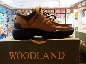Woodland - Logo
