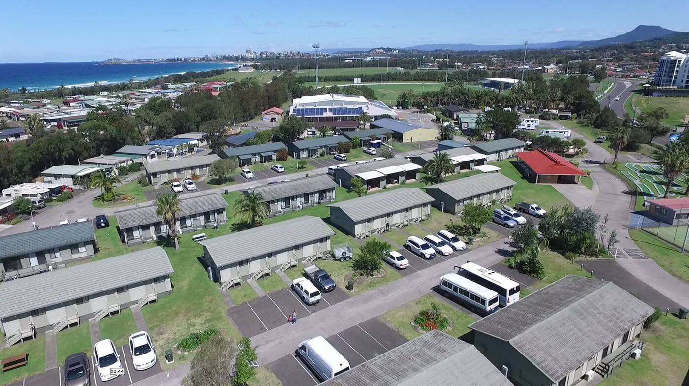 Wollongong Surf Leisure Resort - Logo