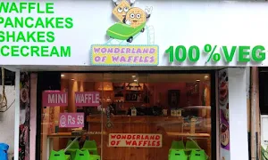 Wonderland Of Waffle - Logo
