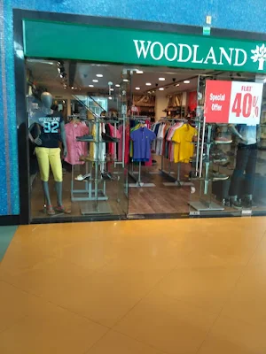 Woodland - Logo
