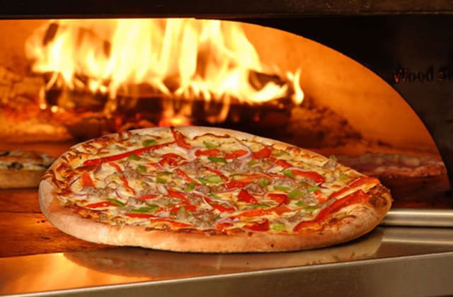 Wood Fired Pizza - Logo