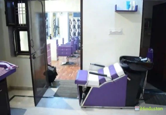 WOW Beauty Services - Logo