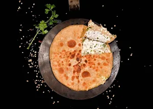 Wow Chai Paratha's - Logo