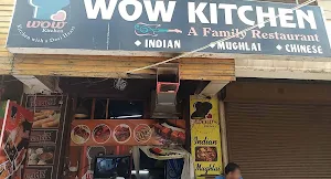 Wow Kitchen - Logo