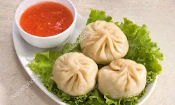 Wow Lucky Momos - Logo