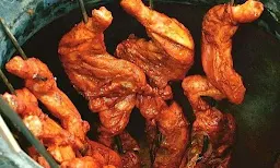 Wow Lucky Chicken - Logo