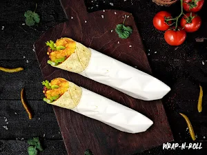 Wrap N Roll - Logo