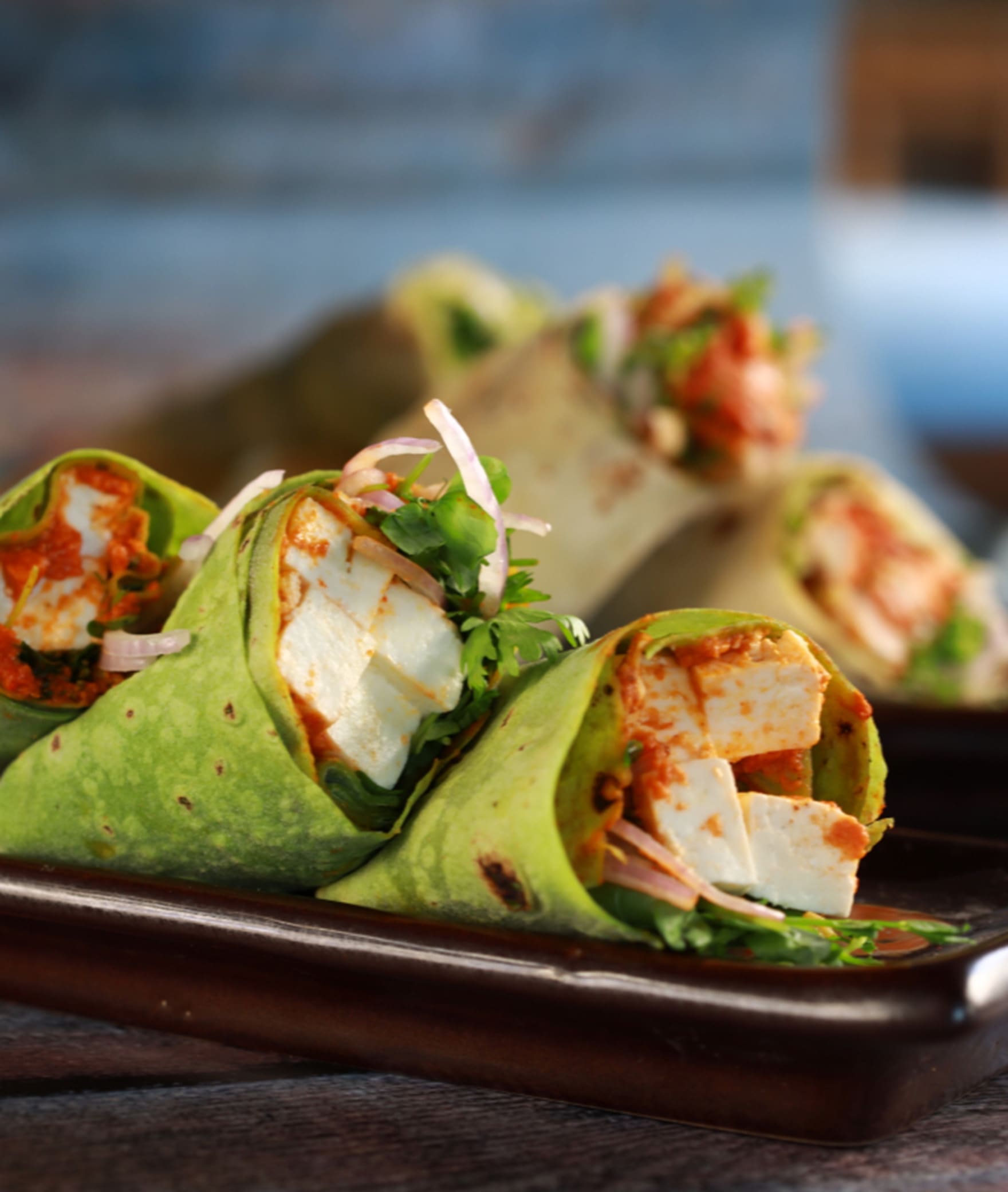 Wraps and Rolls - Logo