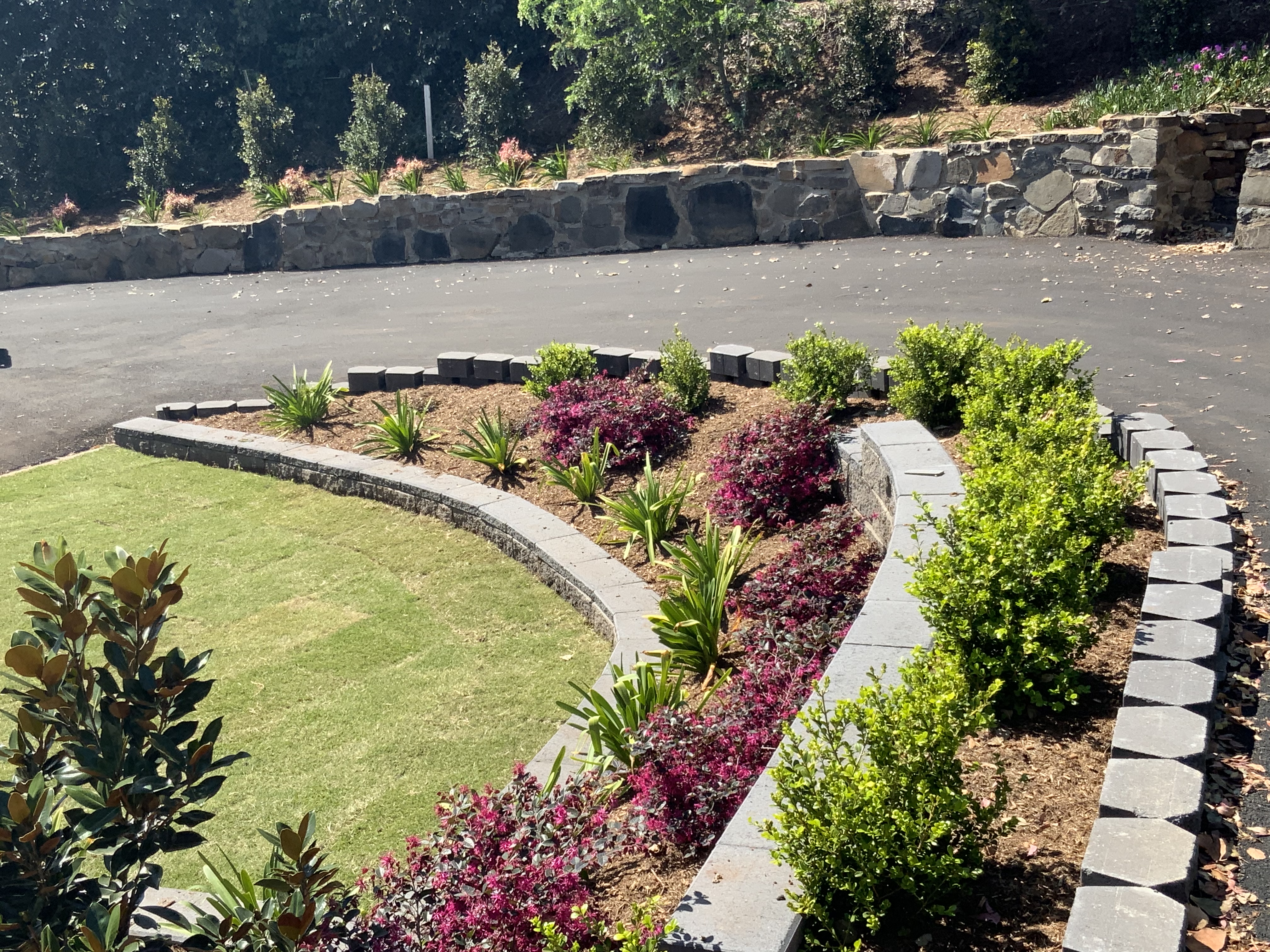 Yardstik Gardening & Landscaping - Logo