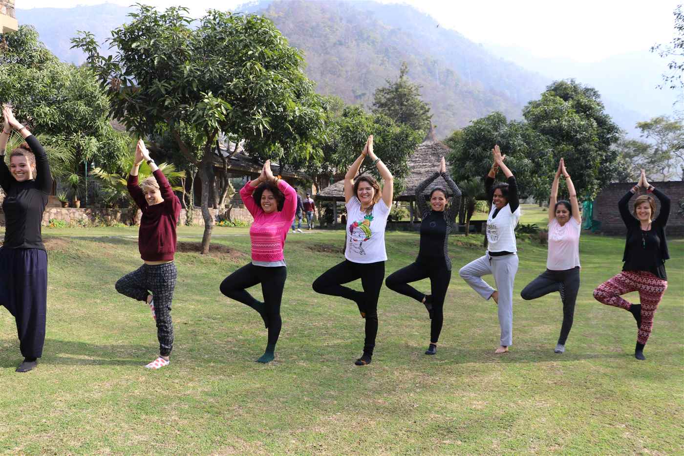 Yoga Da India - Cover photo
