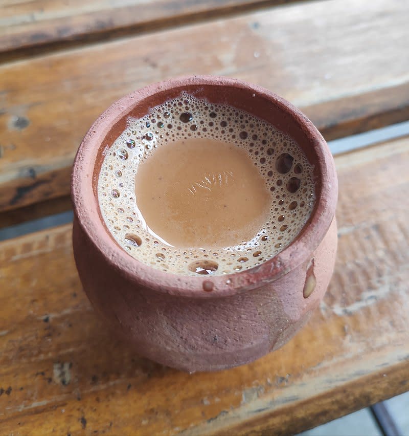 Yogi's Tandoori Chai - Logo