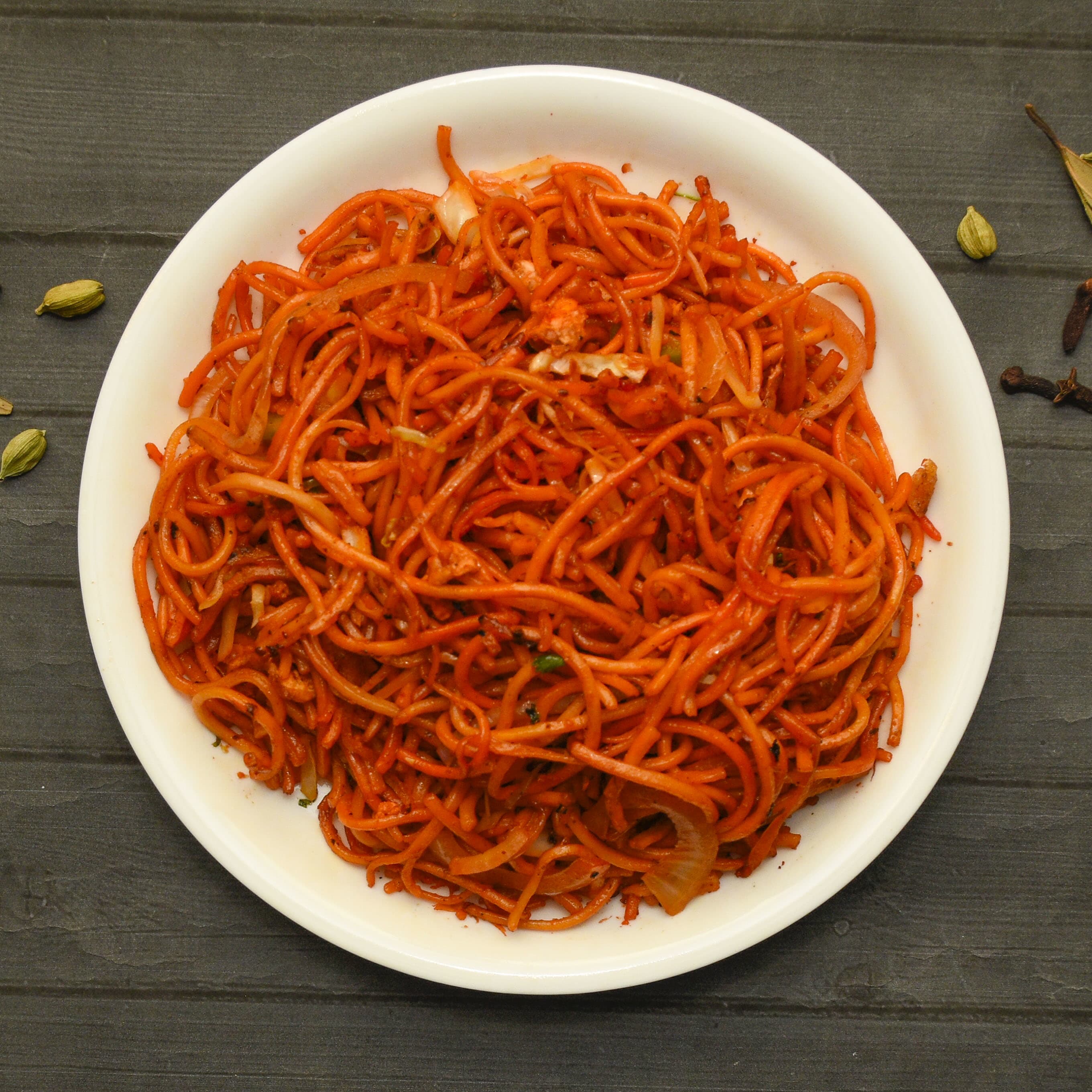 YUM Chinese (halal antriolikar nager) - Logo