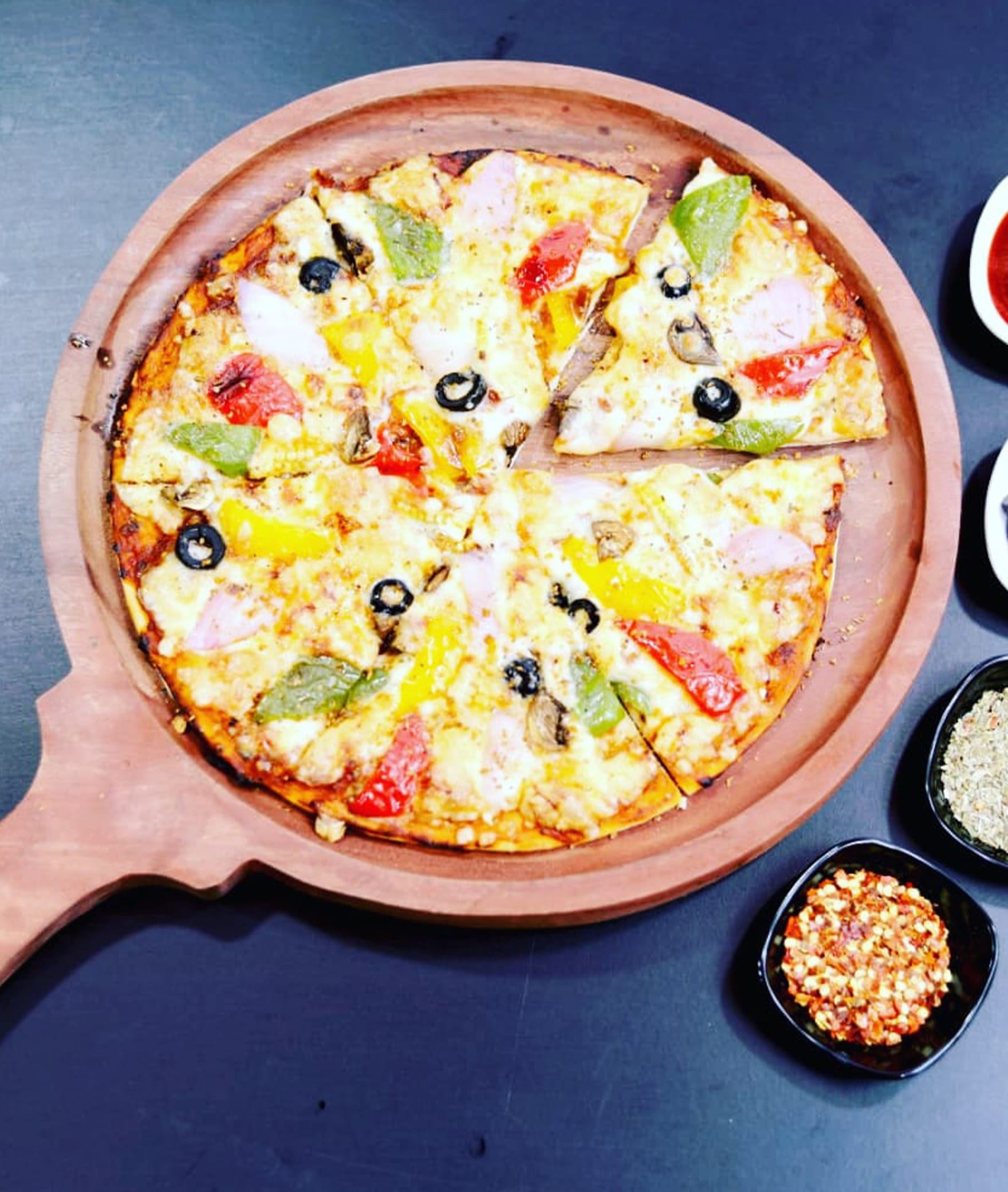 YUMMY PIZZA PALACE - Logo
