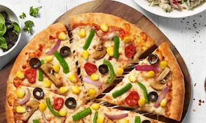 Zingers Pizza - Logo