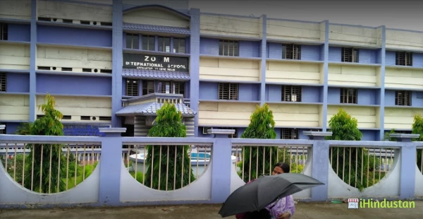 Zoom International School - Logo