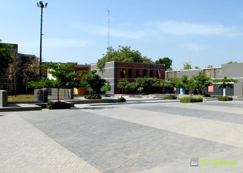 Zydus International School - Logo